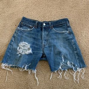 Levi’s denim short size 6